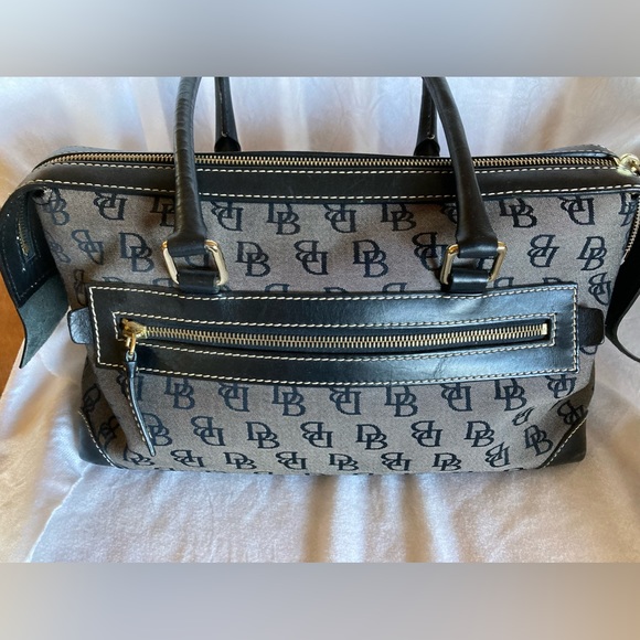 DOONEY & BOURKE SIGNATURE SATCHEL PURSE VINTAGE,  DOUBLE LOCKING POCKETS EUC - Picture 5 of 7